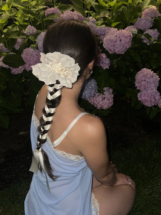 Eyelet Peplum Scrunchie