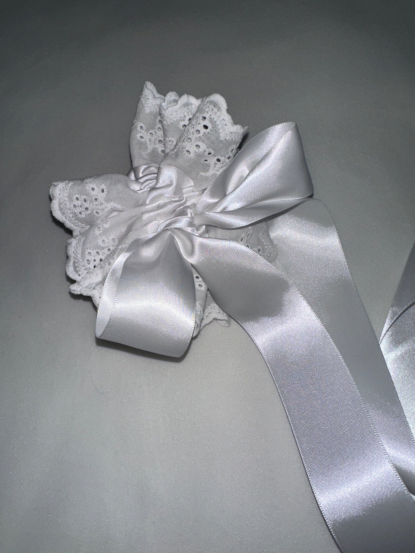 Eyelet Peplum Scrunchie