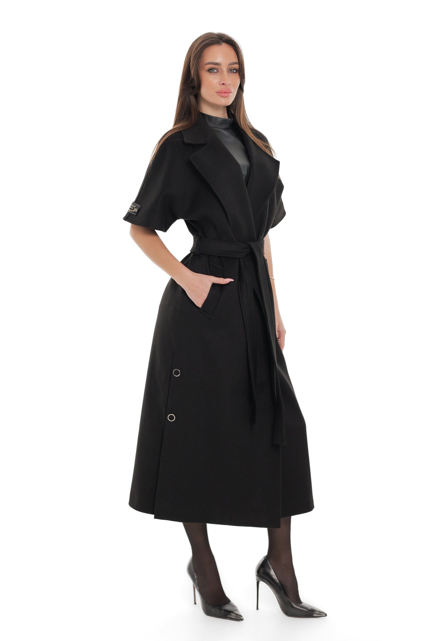 Evelyn Structured Short-Sleeve Coat in Black