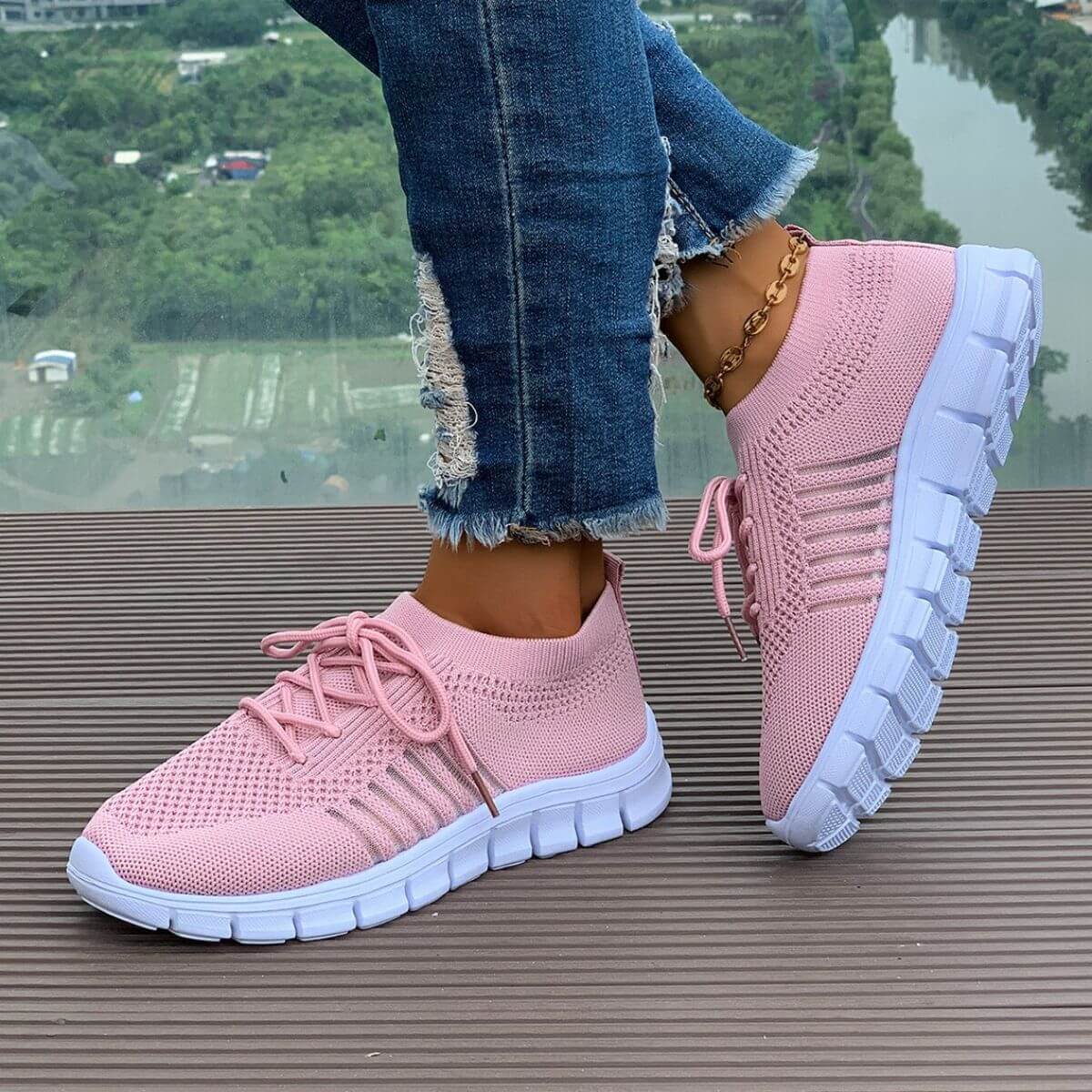 Breathable Mesh Round Toe Athletic