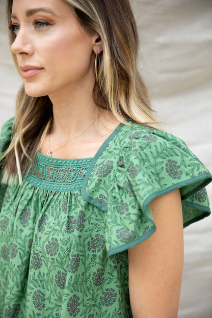 THE JAMES TOP