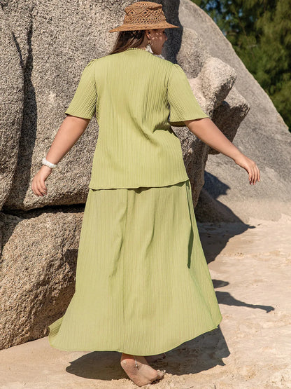 Plus Size V-Neck Half Sleeve Top and High-Low Skirt Set See size chart under “more details”