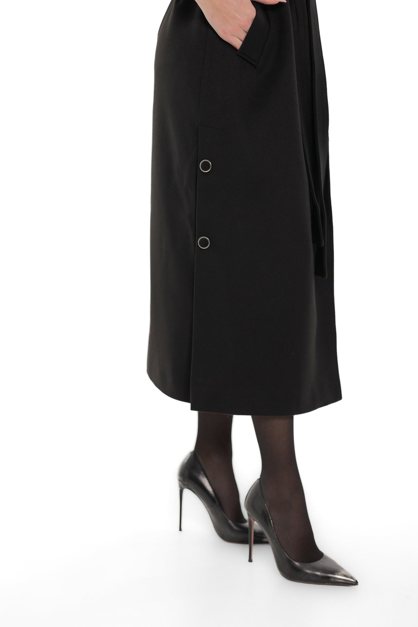 Evelyn Structured Short-Sleeve Coat in Black