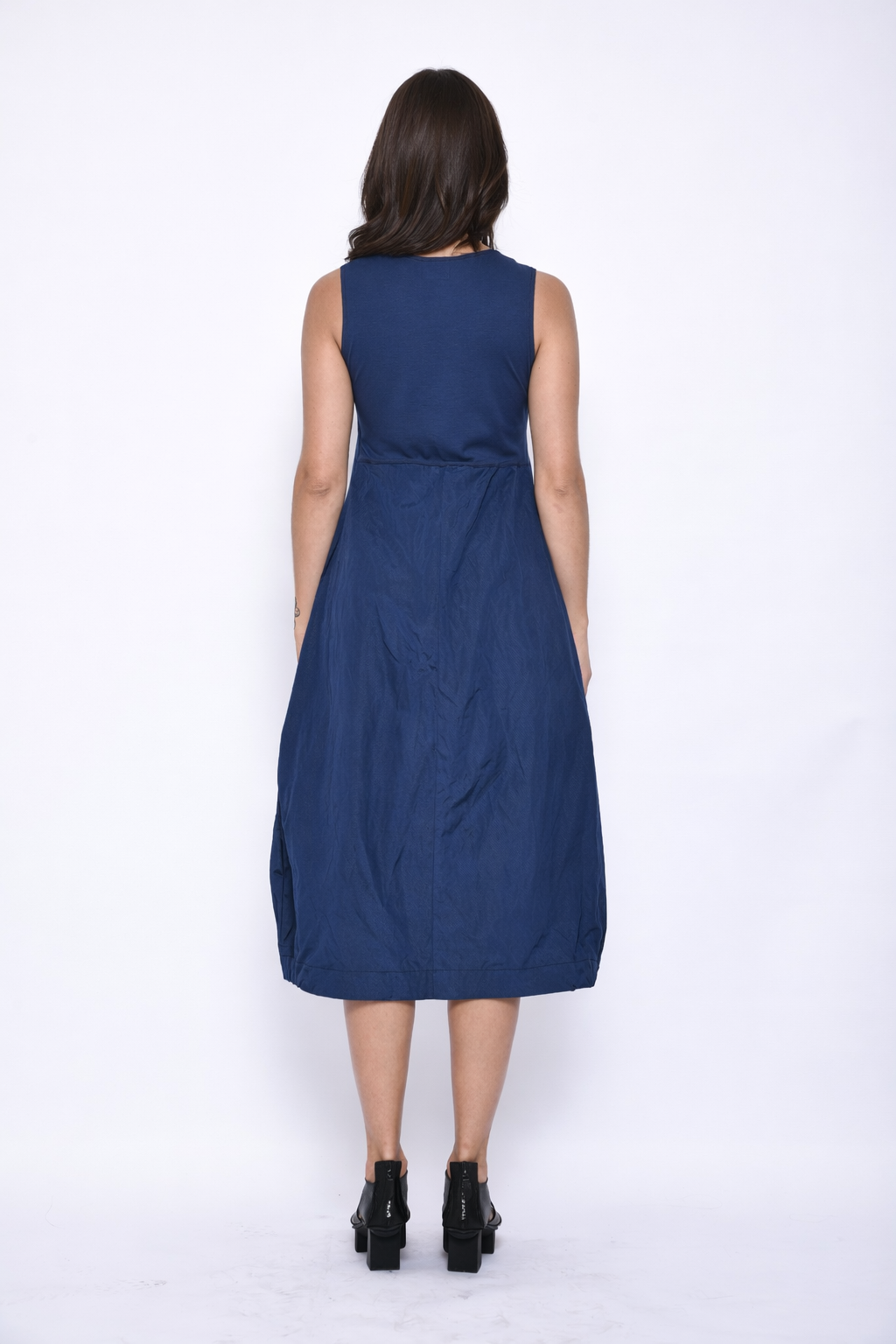 Sleeveless Errand Dress