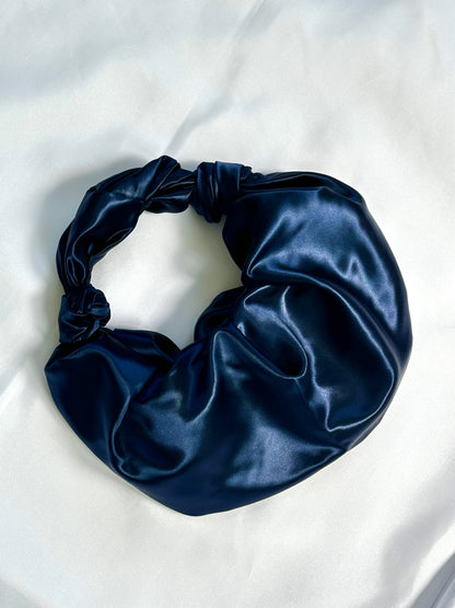 Knot Croissant Bag