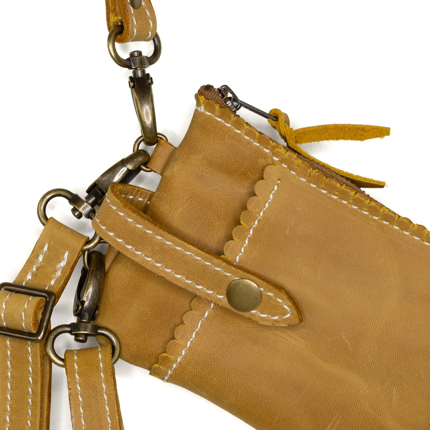 Scalloped Edge Concert Wristlet with Crossbody: Sunset