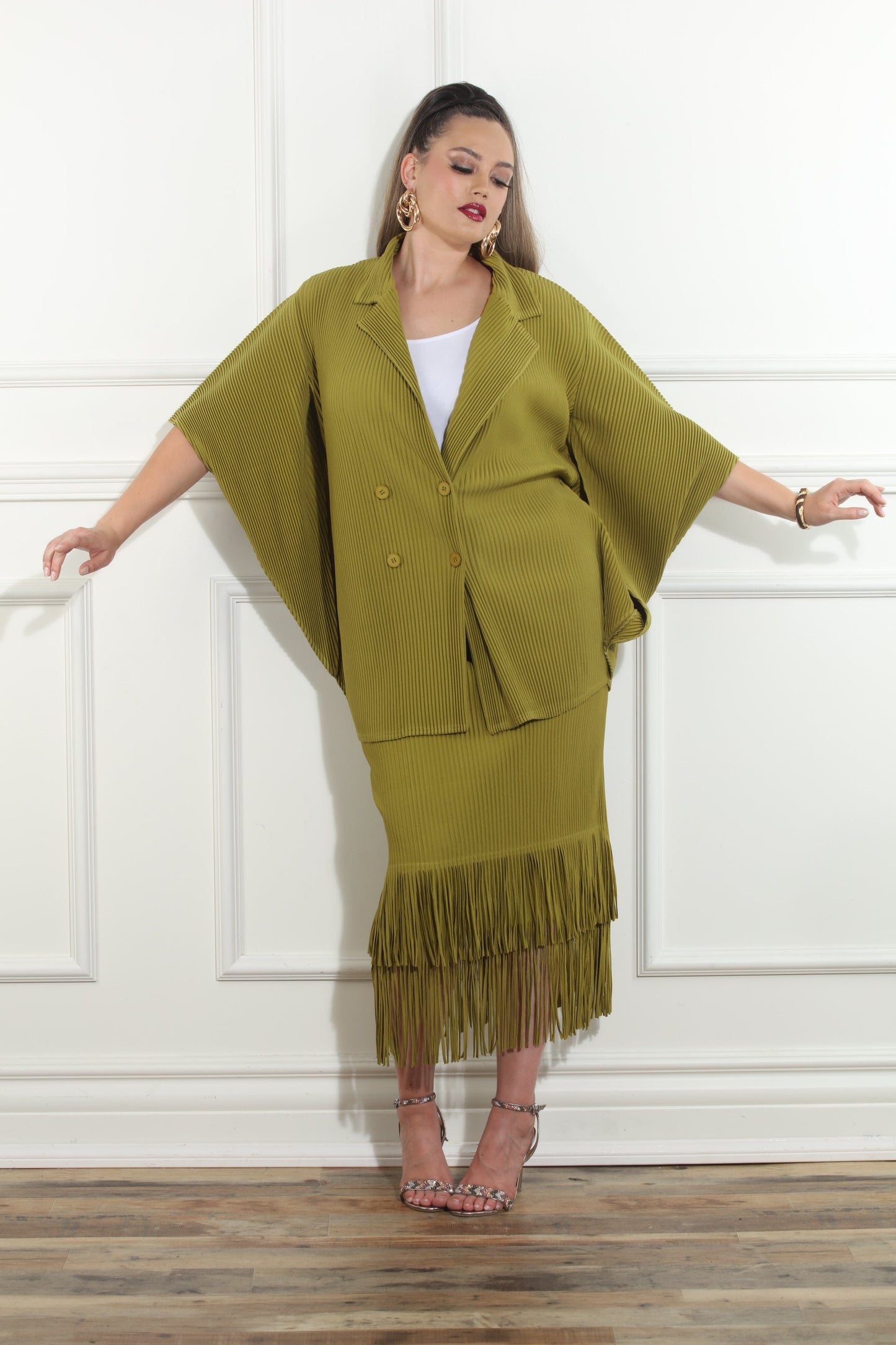 Luxe Moda,  - Style LM-482