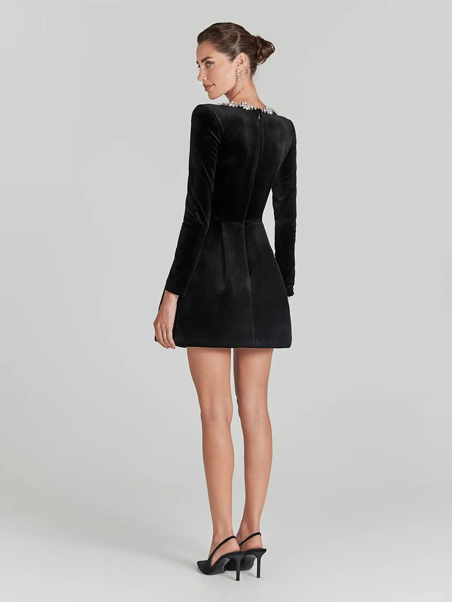 Aila Dress – Festive Holiday Style