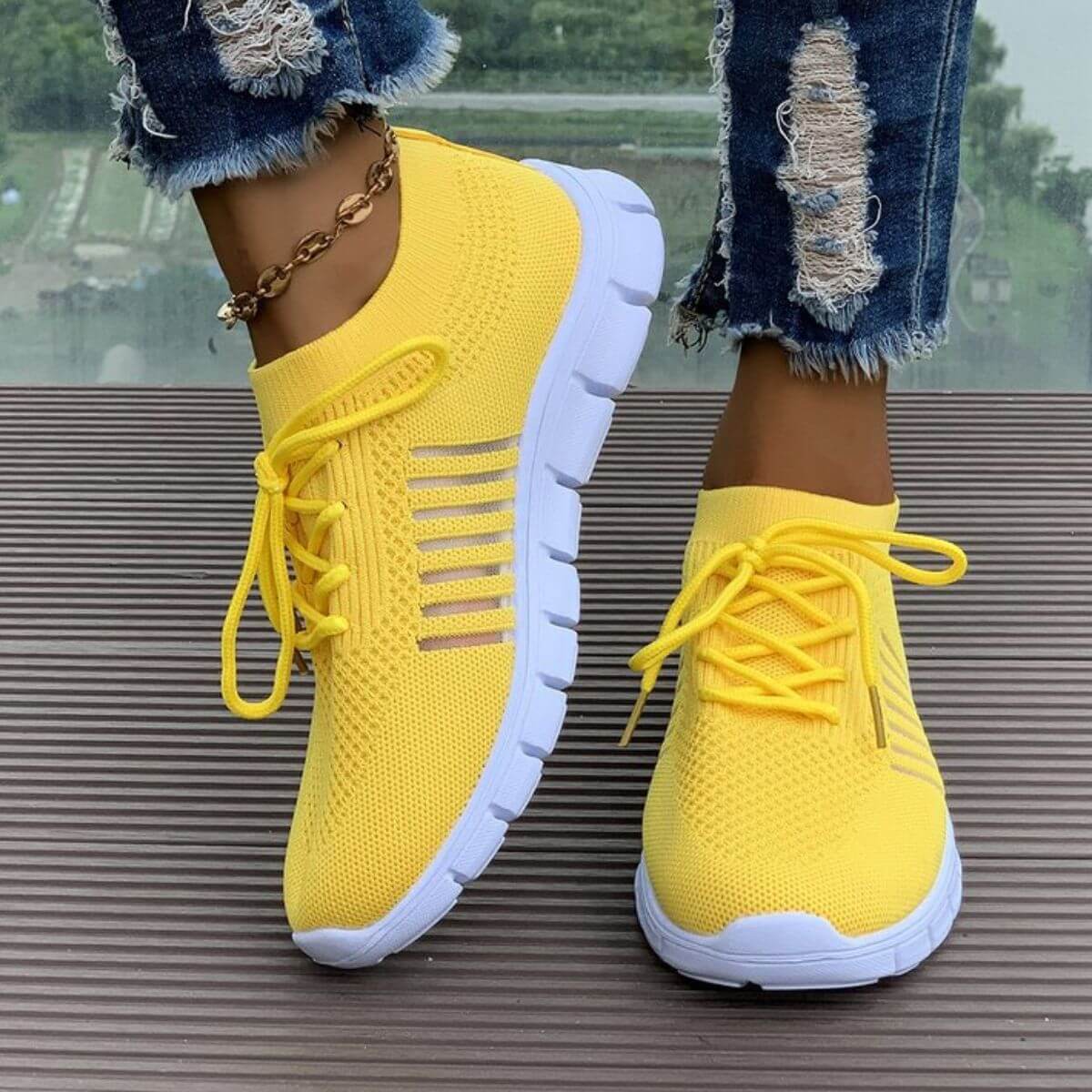 Breathable Mesh Round Toe Athletic