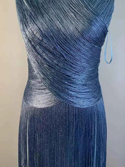 Vestido Elegante para Fiesta VGH Azul con Cuello Alto y Flecos Midi